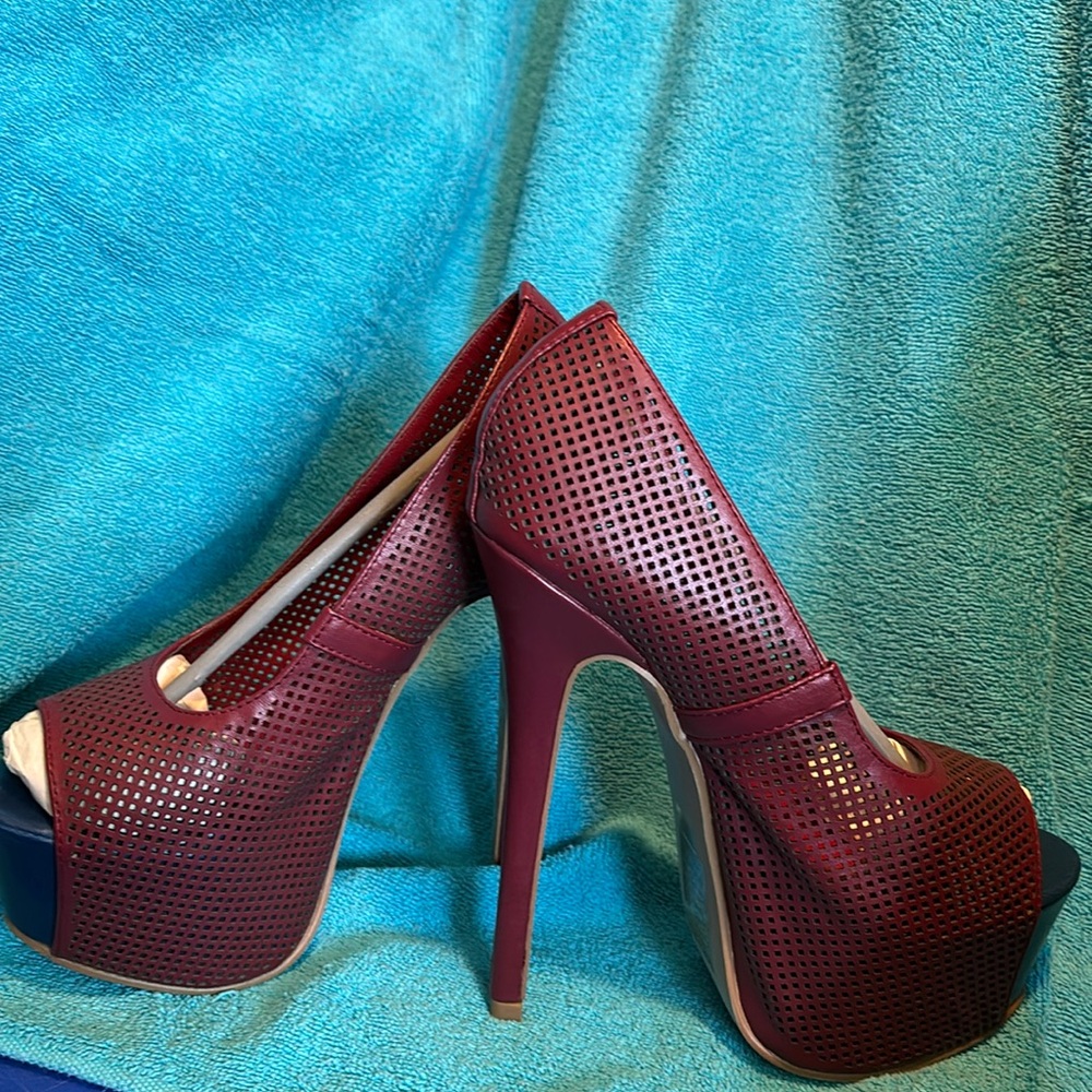 Beau & Ashe ladies heels